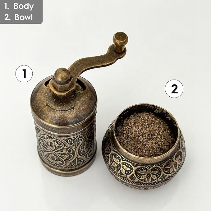 Handmade Decorative Black Pepper Grinder, Refillable Turkish Spice Mill Manual Pepper Mill with Handle, Spice Grinder Metal with Hand Crank 11 cm-4.3 inch (Mat Gold)